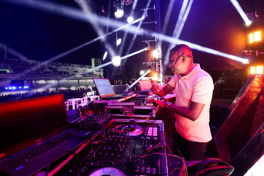 DJ Luiz Carlos, também esteve no comando das aparelhagens.