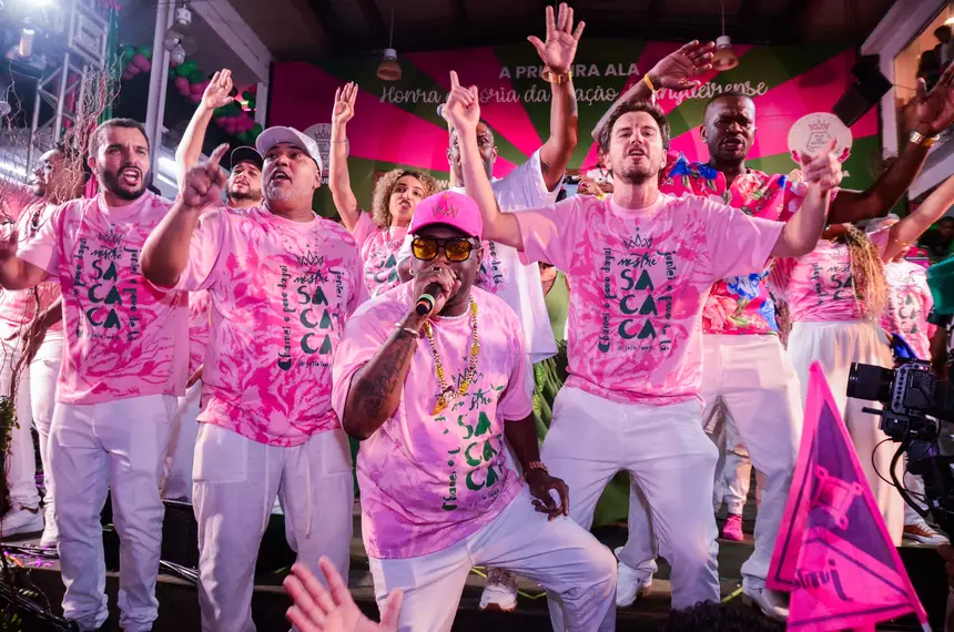 Samba 15 foi um dos quatro finalistas da competição que escolheu o samba-enredo da Mangueira