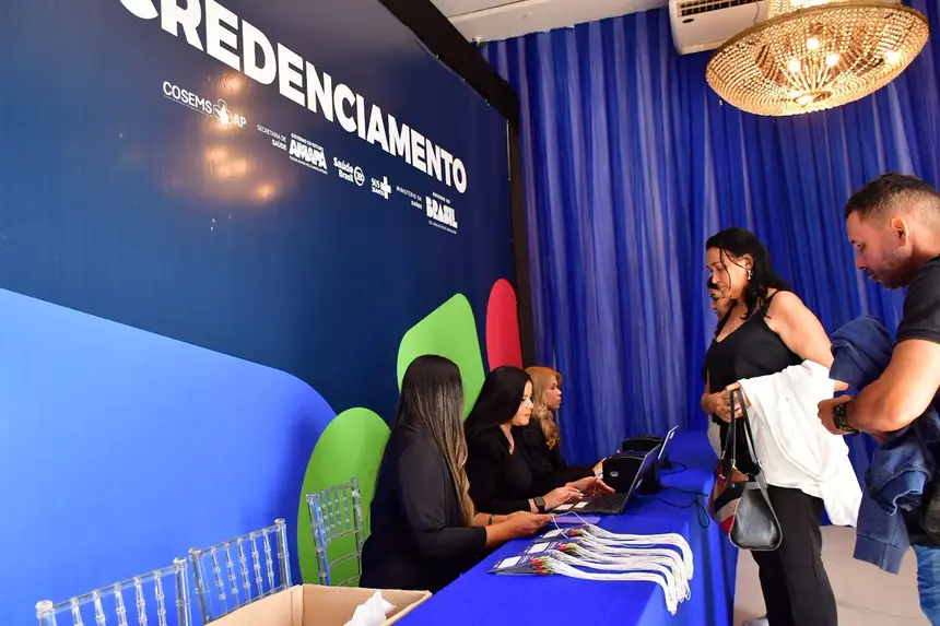 Espaço foi organizado para receber gestores de saúde de todo o estado. 