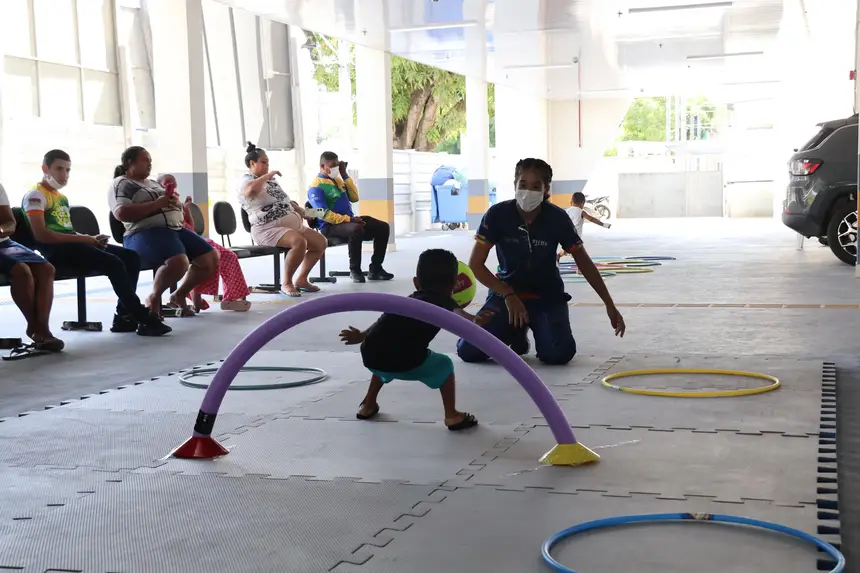 Atividades recreativas com profissionais da Sedel 