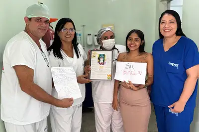 notícia: 'Verdadeiro milagre': Hospital da Mulher Mãe Luzia homenageia mãe que deu a luz a bebê prematuro em parto normal na UTI
