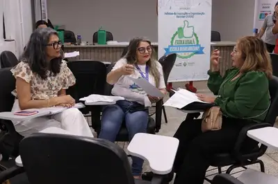 notícia: Governo do Amapá realiza ação para orientar 144 escolas sobre regularização de atos autorizativos