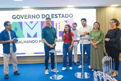 notícia: Ueap e associações de comunidades rurais apresentam proposta de atualização da lei das Escolas Famílias em encontro com o Governo do Amapá
