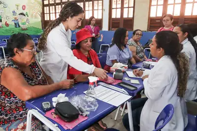 notícia: Outubro Rosa: Governo do Amapá garante atendimento de saúde humanizada às mulheres do Jardim Açucena, em Macapá