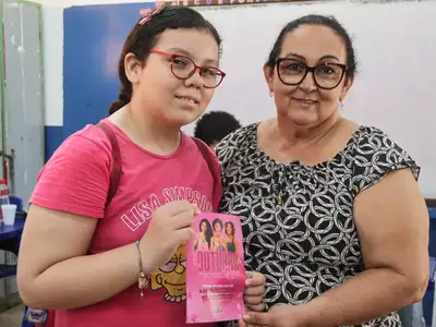 notícia: ‘Fiz minha consulta e trouxe minha neta’, diz moradora do Açucena atendida pela ação itinerante Outubro Rosa nos habitacionais