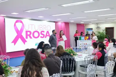 notícia: Governo do Amapá realiza manhã de cuidados e prevenção à saúde da mulher no Outubro Rosa