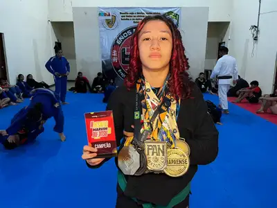 notícia: Com apoio do Governo do Amapá, atletas do projeto social 'Lutar Sempre' conquistam cinco medalhas no Pan Amazônico de Jiu-Jítsu