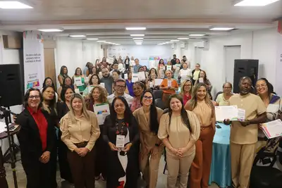 notícia: Governo do Amapá homenageia 64 servidores da educação aposentados em 2025