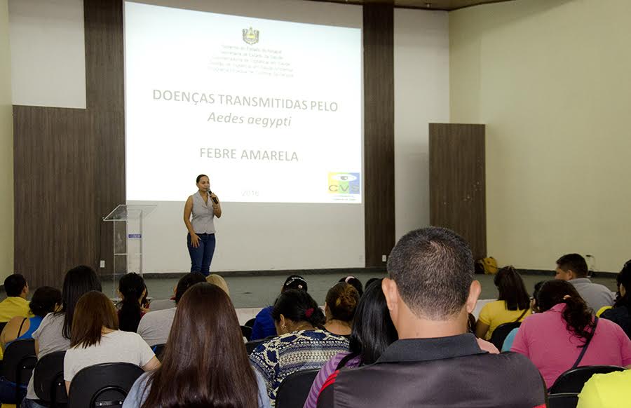 notícia: Agentes de endemias recebem capacitação para atuar no combate ao Aedes