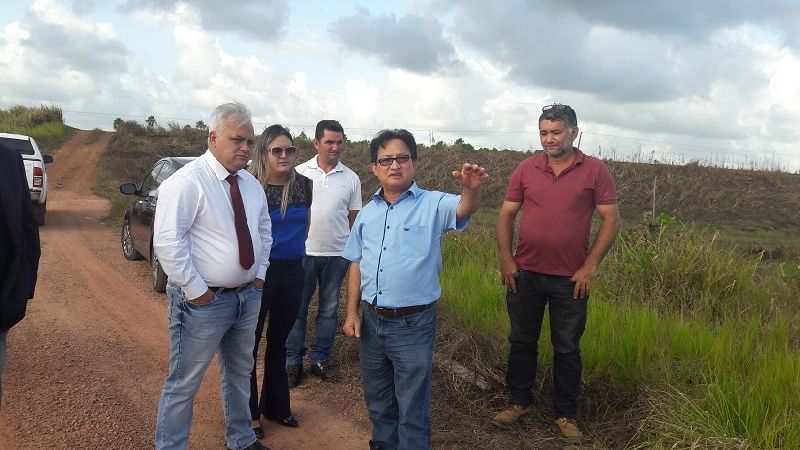 Equipe técnica da companhia e autoridades locais realizaram visita técnica ao local onde deve ser construído o empreendimento.
