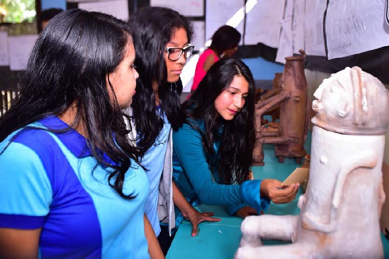 Exposição retratou o trabalho desenvolvido durante um ano pelos alunos da Escola Estadual Maria Mãe Deus 