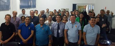 notícia: Ciclo de palestras enfoca a capacitação e motivação de servidores da Caesa
