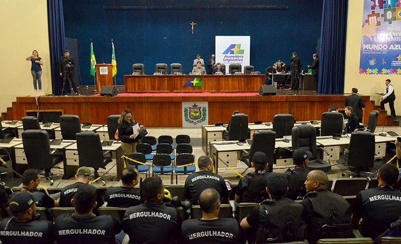 Projetos foram lidos para apreciação e posteriormente votação dos deputados