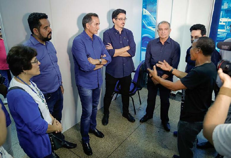 O cineasta amapaense Thomé Azevedo expõe ao governador Waldez Góes e ao ministro da Cultura, Sérgio Sá Leitão, a importância do NPD