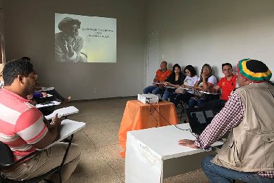 notícia: Oficina ensina técnicas de fotografia com telefone celular 