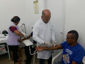 notícia: Governo terá posto de vacinação no Dia D de combate à Influenza