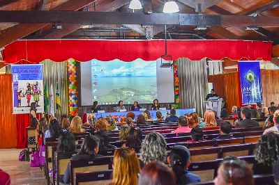 notícia: Políticas de saneamento para mulheres ribeirinhas é tema de conferência