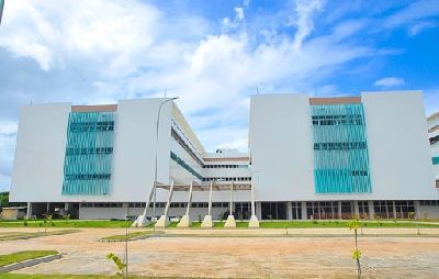 notícia: Cooperação entre Governo do Estado e Unifap permite uso do Hospital Universitário para pacientes com Covid-19