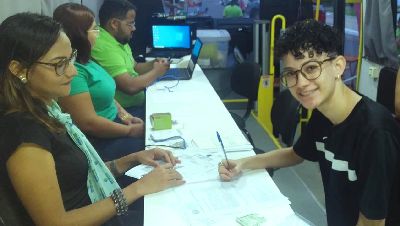notícia: Ação itinerante do SuperFácil emite RG com nome social para público trans