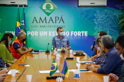 notícia: Estado e governo federal definem avanços do plano de ação para diminuir impactos do apagão