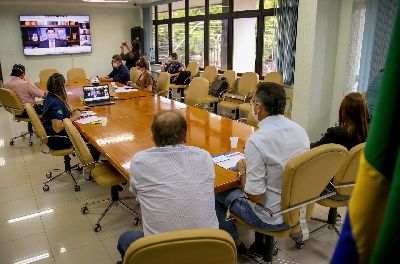 notícia: Recurso emergencial: Governo do Estado e Bancada garantem R$ 13 milhões para os municípios do Amapá