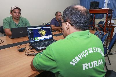 notícia: Agricultores podem acessar mais de R$ 300 mi em créditos rurais no Amapá 
