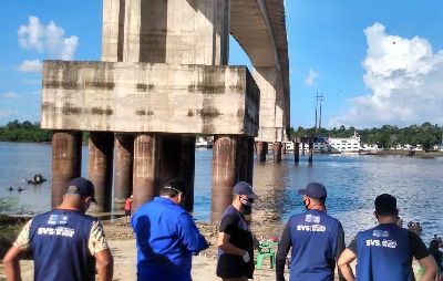 notícia: SVS dispersa aglomerações em balneários de Macapá e Santana 