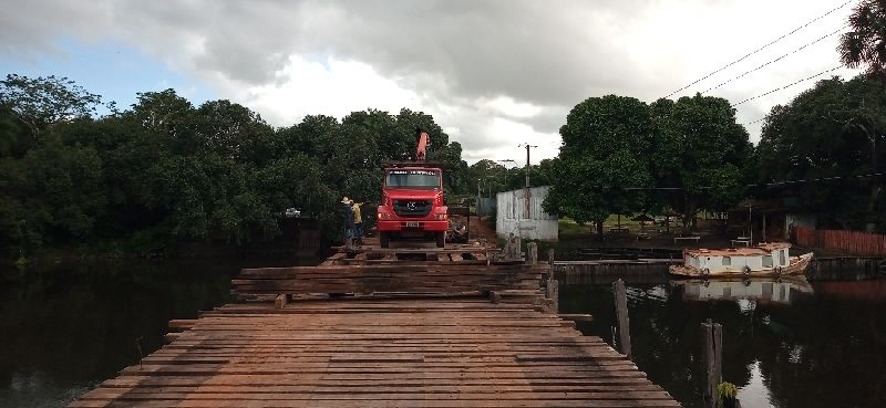 Reforma acontece desde o mês de março, com interrupções pontuais no trânsito