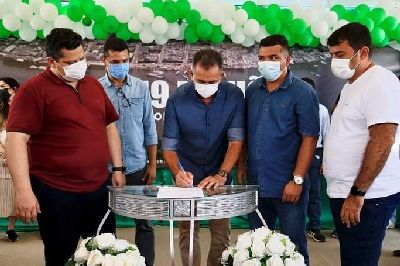 notícia: Governador assina autorização para instalação de  nova rede elétrica no Vale do Jari