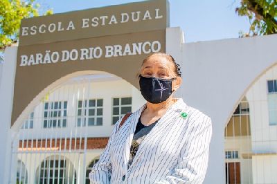 notícia: Governo do Amapá promove reencontro entre ex-alunos e ex-professores da escola Barão do Rio Branco