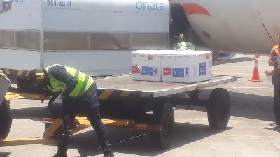 notícia: Amapá recebe mais 24,4 mil doses de vacinas neste sábado