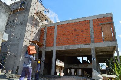 notícia: Obras de ampliação do Hospital Estadual de Santana avançam 