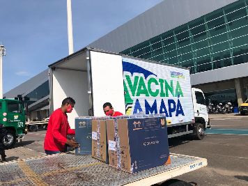 notícia: Governo recebe 17.550 doses de Pfizer para vacinação de adolescentes e reforço de idosos e imonussuprimidos