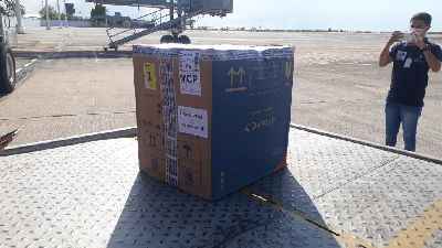 notícia:  Governo do Estado recebe lote de vacinas com 5.850 doses da Pfizer