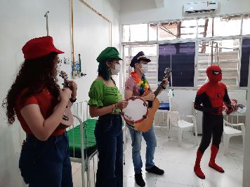 notícia: “Trouxe alegria durante um momento difícil”, diz mãe sobre programação do Dia das Crianças no HCA/PAI