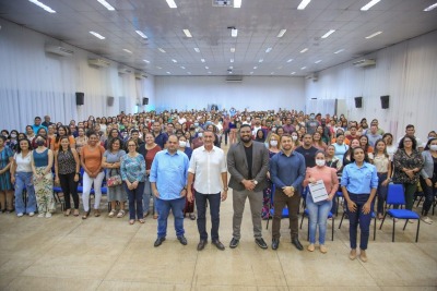 notícia: Maternidade Bem Nascer: Waldez autoriza contratação de 416 profissionais de saúde