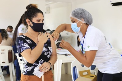 notícia: Atrasados da vacina: Governo intensifica estratégias para ampliar cobertura vacinal contra a covid-19