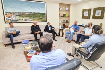 notícia: Amapá avalia nova medida para proteger e conservar árvores gigantes do estado