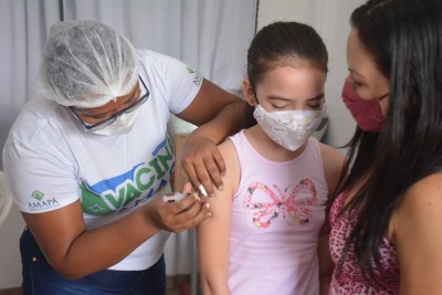 notícia: Covid-19: Governo do Amapá e Prefeitura de Santana iniciam vacinação nas escolas de Santana
