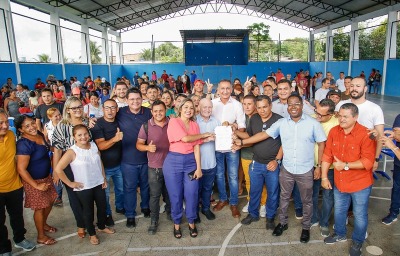 notícia: Governo garante regularização fundiária urbana para 200 famílias em Santana