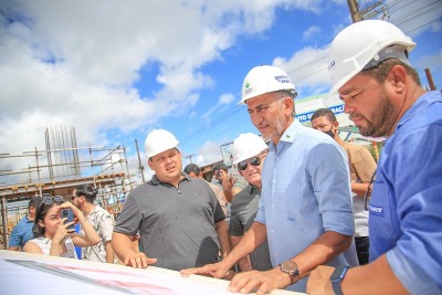 notícia: Mobilidade Urbana: Waldez inspeciona obras nas rodovias Norte-Sul e Viaduto da integração  