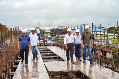 notícia: Viaduto da Integração: concretagem de vigas entra na fase final e Estado prepara construção de pistas de rolamento