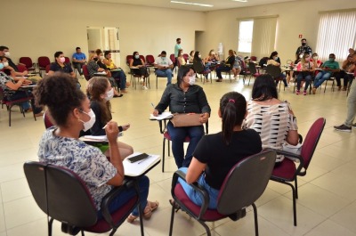 notícia: Governo do Amapá capacita profissionais de saúde sobre prevenção da obesidade