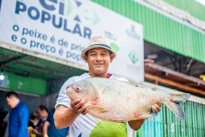notícia: Peixe Popular: empreendedores arrecadam R$ 800 mil com vendas de pescado na Semana Santa