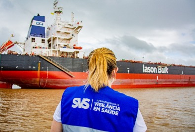 notícia: SVS e Anvisa fazem inspeção em navio estrangeiro ancorado no Rio Amazonas, em Fazendinha