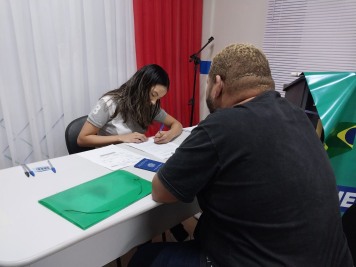 notícia: Oportunidade de emprego: moradores do Macapaba são cadastrados pelo Sine para vagas de encanador