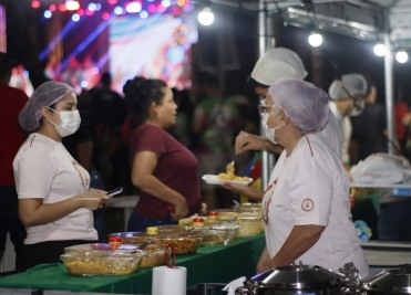 notícia: Central do Carnaval: praça de alimentação será ampliada para gerar oportunidade de renda a mais empreendedores