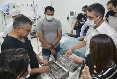 notícia: Governador Clécio Luís e comitiva de governo visitam Hospital de Oiapoque