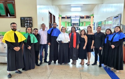 notícia: Ueap concede título de Professora Emérita para educadora vítima da covid-19