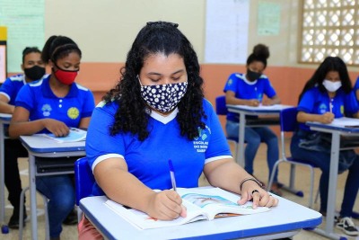 notícia: 2ª etapa de pré-matrícula e matrícula nas escolas estaduais inicia em 16 de janeiro; confira o passo a passo